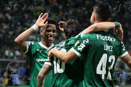 Partida entre Palmeiras (BRA) e Sporting Cristal (PER)