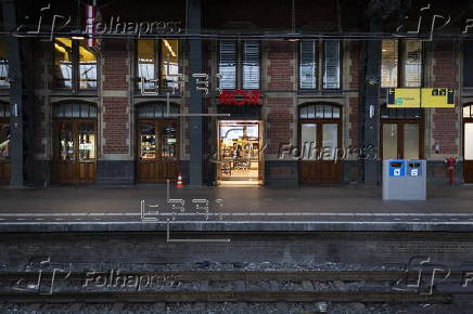 No Nederlandse Spoorwegen train service in North Holland and Eastern Netherlands due to strike