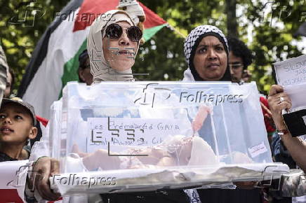 Gaza solidarity rally in Paris