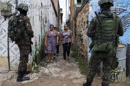 Operação na Vila Aliança, na zona oeste do Rio de Janeiro