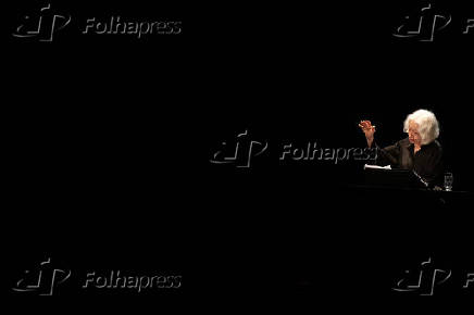 Recital na Academia Brasileira de Letras com a atriz Fernanda Montenegro