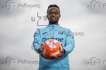Cissé: Si la gente me ve como alguien humilde, estoy contento