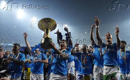 Serie A - Napoli v Cagliari