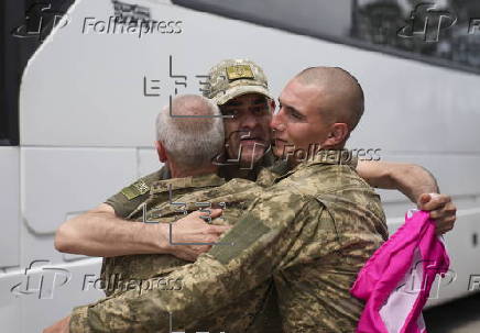Ukraine and Russia exchange hundreds of prisoners of war