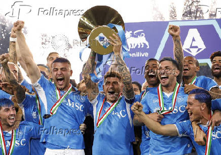 Serie A - Napoli v Cagliari
