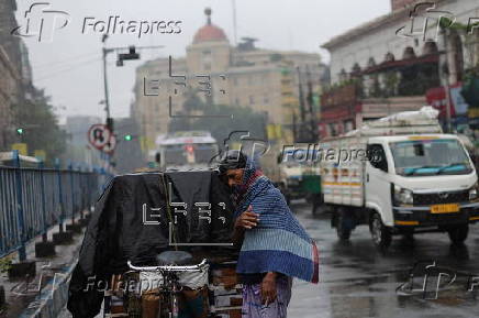 Thunderstorm with rain disrupts daily life in Kolkata