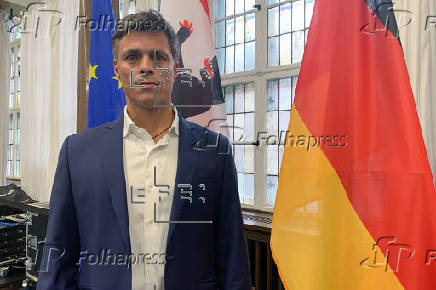 Leopoldo López insiste en que Maduro se aferra al poder 
