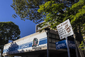 Placa configurando aporofobia, na cidade de Marília
