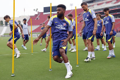 El Atlético de Madrid coge forma con la llegada de los internacionales a Los Ángeles