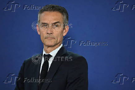 Meeting to suggest a negotiated solution to end the conflict between Iran and Israel, in Paris