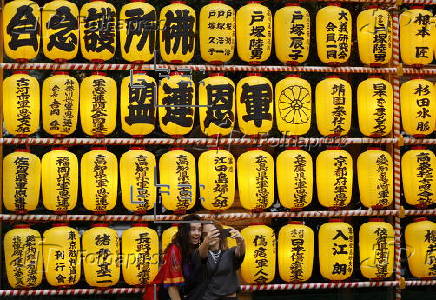 Number of foreign visitors to Japan surpass the 20-million mark in just six months for the first time ever