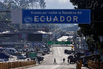 Border quiet after Ecuador deports Colombians
