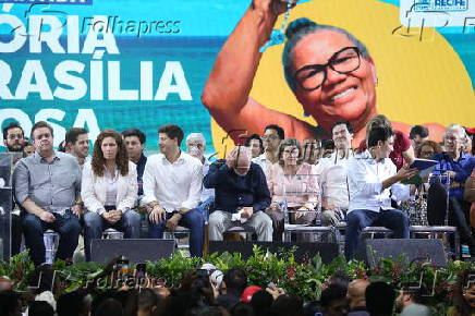 Lula entrega títulos de posse no Recife