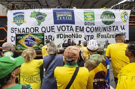 Protesto na av. Paulista contra indicação de Flavio Dino ao STF