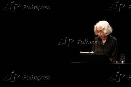 Recital na Academia Brasileira de Letras com a atriz Fernanda Montenegro