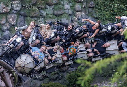 Universal Epic Universe new park opening in Florida