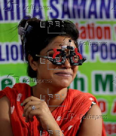 Free eye check-up camp for sex workers in Kolkata