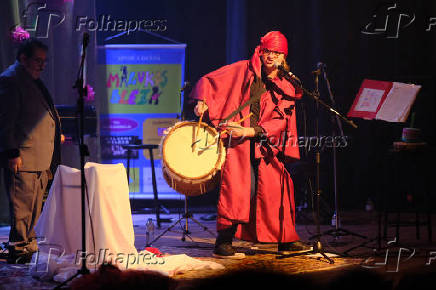 MALUKOS BELEZA ENCANTA COM SHOW INCLUSIVO NO TEATRO DA AMRIGS