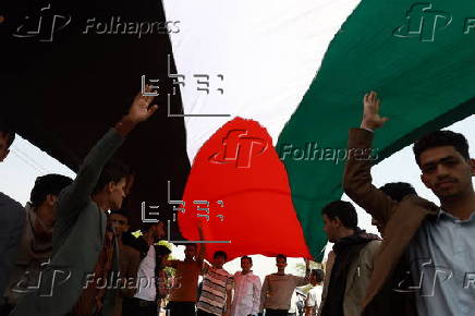Rally in Sana'a in solidarity with the Palestinian people