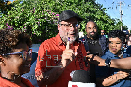 Jamaica vota para elegir un nuevo Gobierno, con Holness aspirando a un tercer mandato