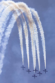 Patrulla Águila: 40 años dibujando a España por los cielos del mundo