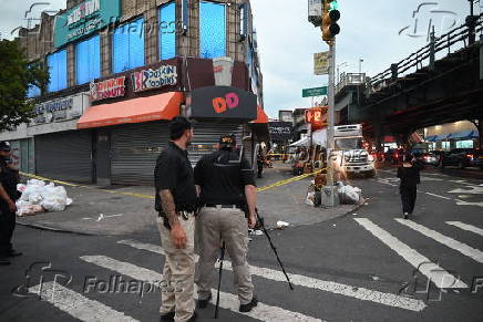 1 homem morto e outros 2 feridos em tiroteio e corte na Avenida Westchester e na Avenida Southern, dentro dos limites do distrito 41, no bairro de Longwood, no Bronx, cidade de Nova York
