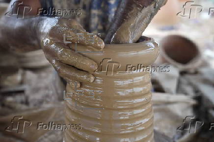 Clay pot workshop in Karachi