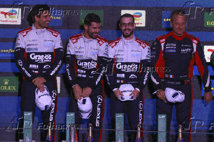 Bandeirada e pódio da categoria lmgt3 durante o fia wec no rolex 6 horas de são paulo