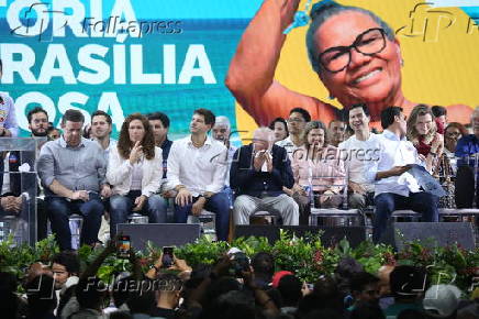 Lula entrega títulos de posse no Recife