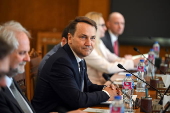 Polish Foreign Minister Radoslaw Sikorski visits Egypt