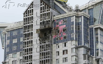 At least two people died and seven people were injured during the overnight Russian attack in Kyiv