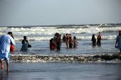 Karachi experiences intense heatwave