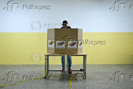 Venezuela holds parliamentary elections