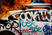 Protest following multiple detentions in downtown Los Angeles