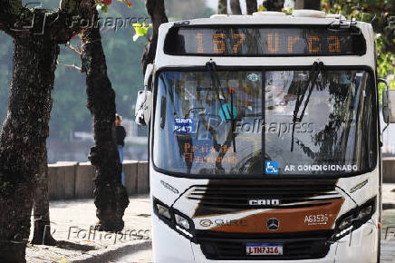 Movimentação de ônibus no Rio de Janeiro.