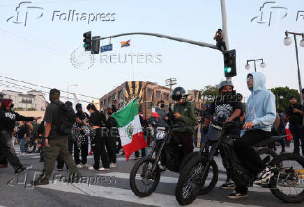 Protests against immigration sweeps continue in Los Angeles