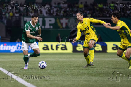 Partida entre Palmeiras e Mirassol pelo Campeonato Brasileiro 2025
