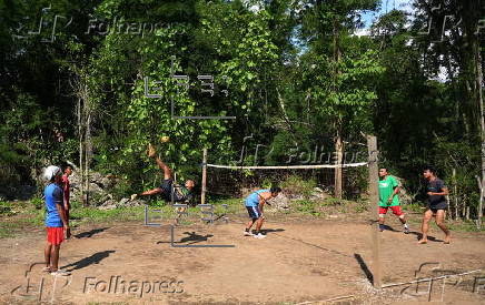 Myanmar prisoners of war held in rebel camp