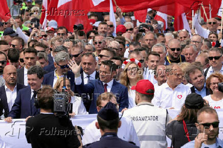 Poland's ruling party hosts 'Patriotic March' in Warsaw