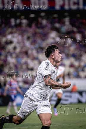 Partida entre Fortaleza e Santos pelo Campeonato Brasileiro