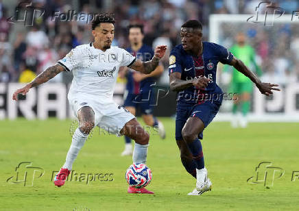 FIFA Club World Cup - Group B - Paris St Germain v Botafogo