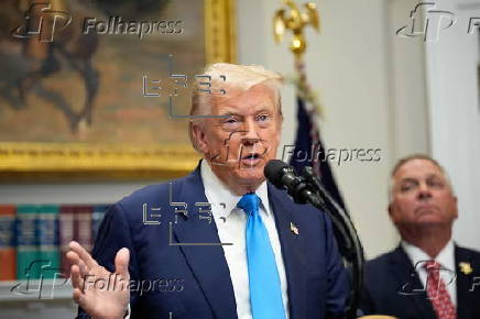 US President Trump signs congressional bill