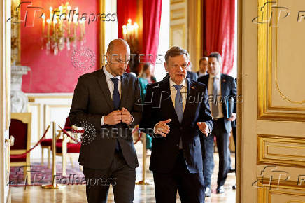 French and German foreign ministers meet in Paris