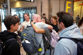 U.S. citizens and Israelis being evacuated arrive in Tampa