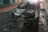 Pos Athletiba - carro incendiado