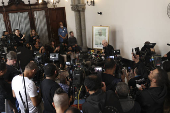 COLETIVA-IGREJA-PAPA