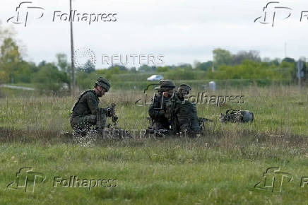 Spanish army airborne brigade lands near Daugavpils