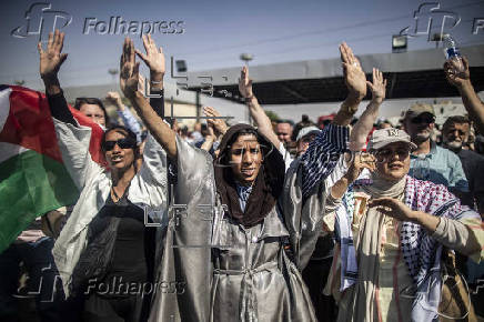 Egipto interrumpe el paso de activistas rumbo a Rafah a pocos kilómetros de El Cairo