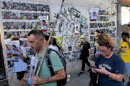 March calling for release of remaining hostages, in Tel Aviv