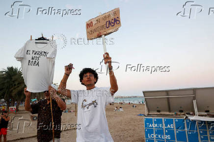 Alicante residents and collectives protest against mass tourism in the  southeastern Spanish city